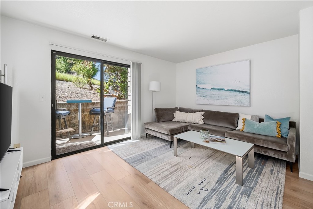 2975 Rockview Pl #13, San Luis Obispo, CA 93401