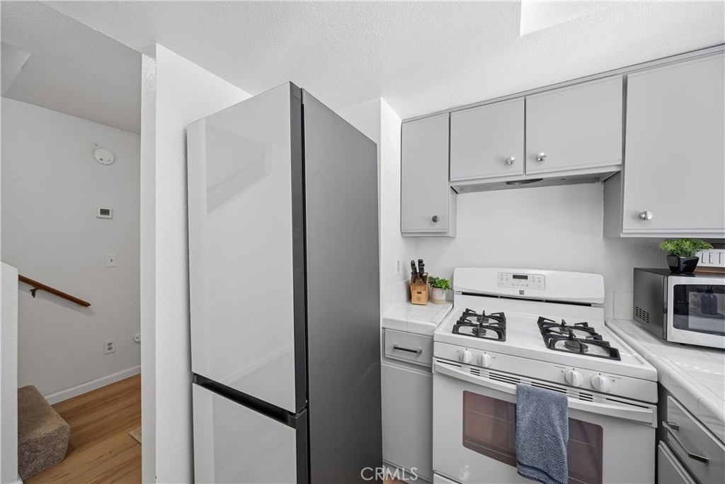 2975 Rockview Pl #13, San Luis Obispo, CA 93401