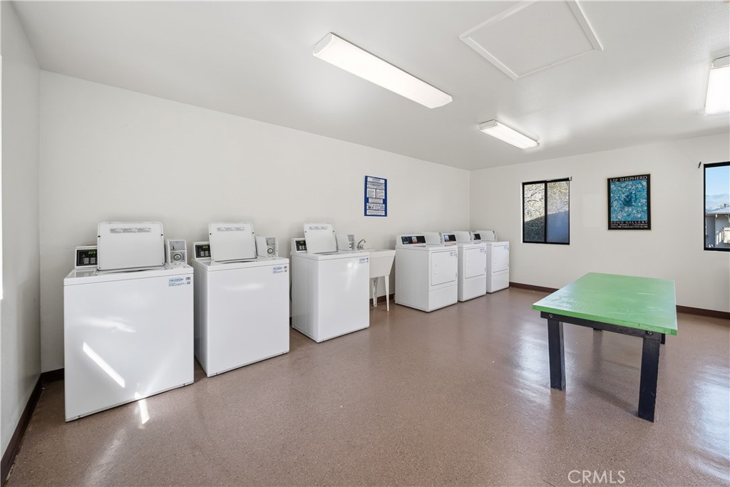 2975 Rockview Pl #13, San Luis Obispo, CA 93401