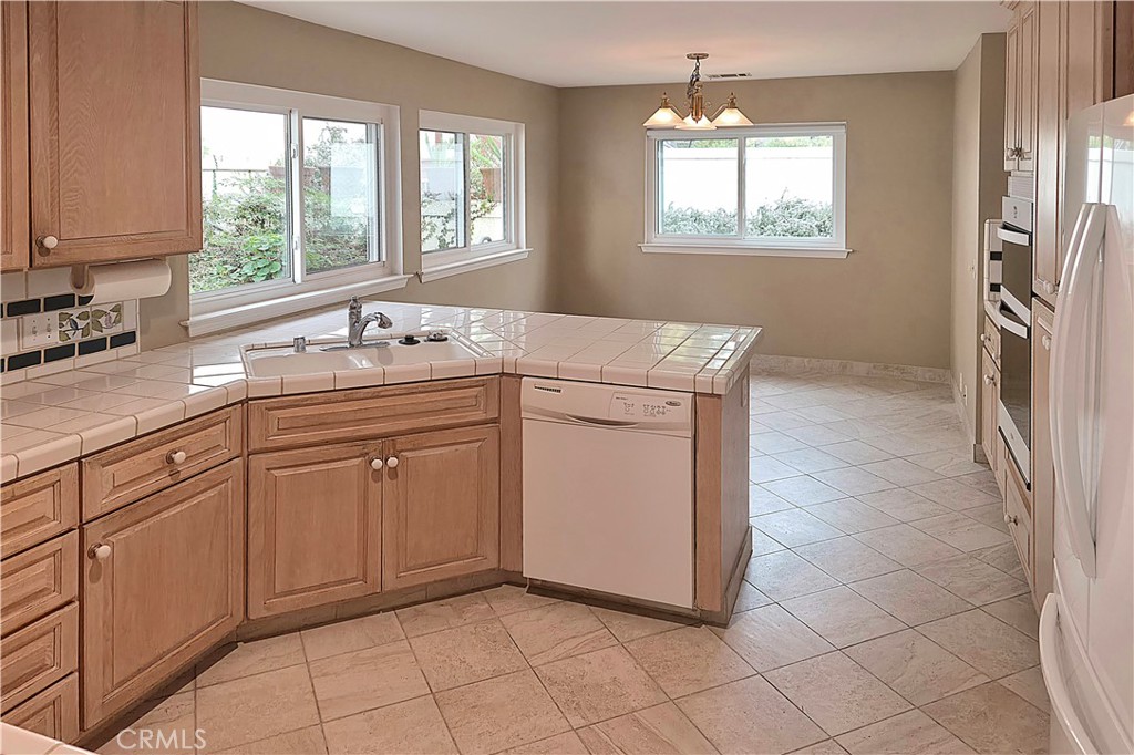 1245 Kristy Ct, San Luis Obispo, CA 93401