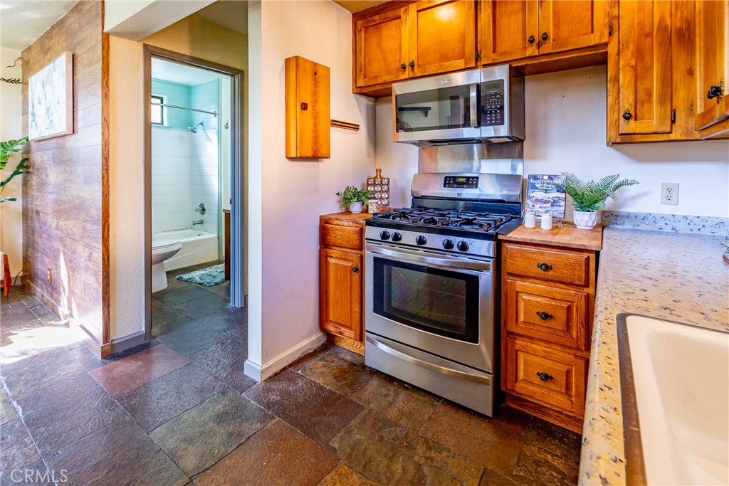 1935 Spencer St, Cambria, CA 93428