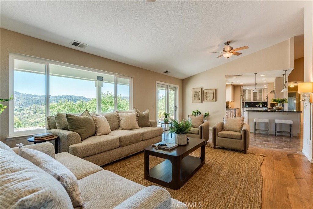 12405 Santa Ana, Atascadero, CA 93422