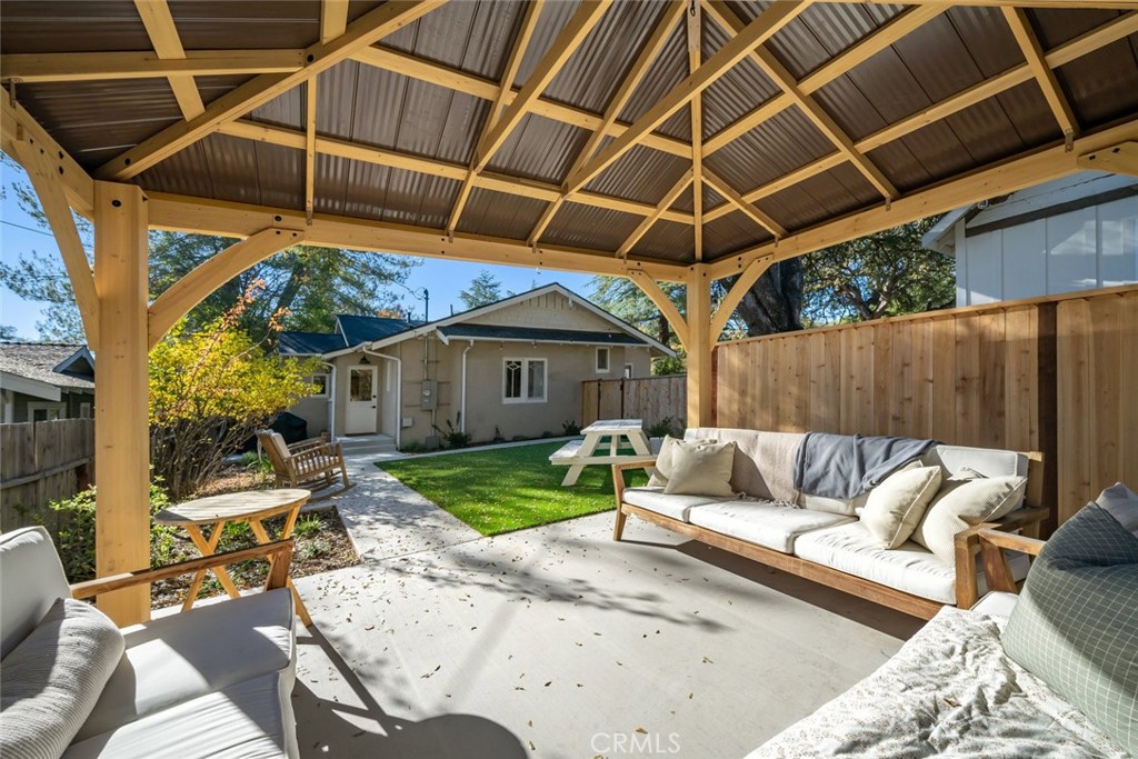 135 18th St, Paso Robles, CA 93446