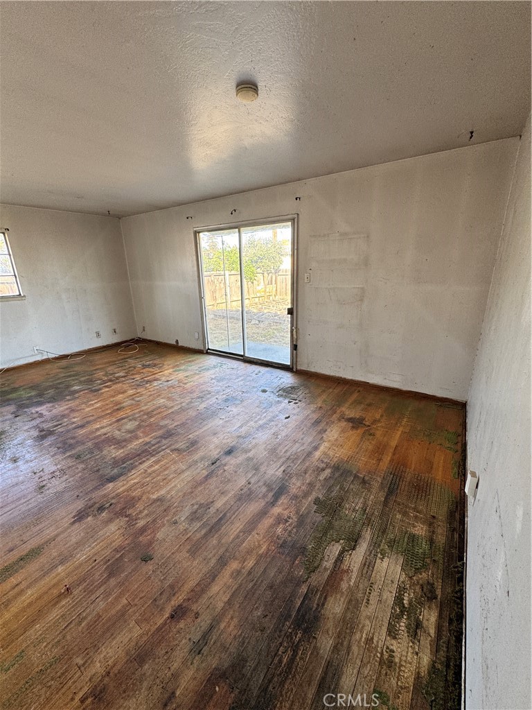 5703 E Hampton, Fresno, CA 93727