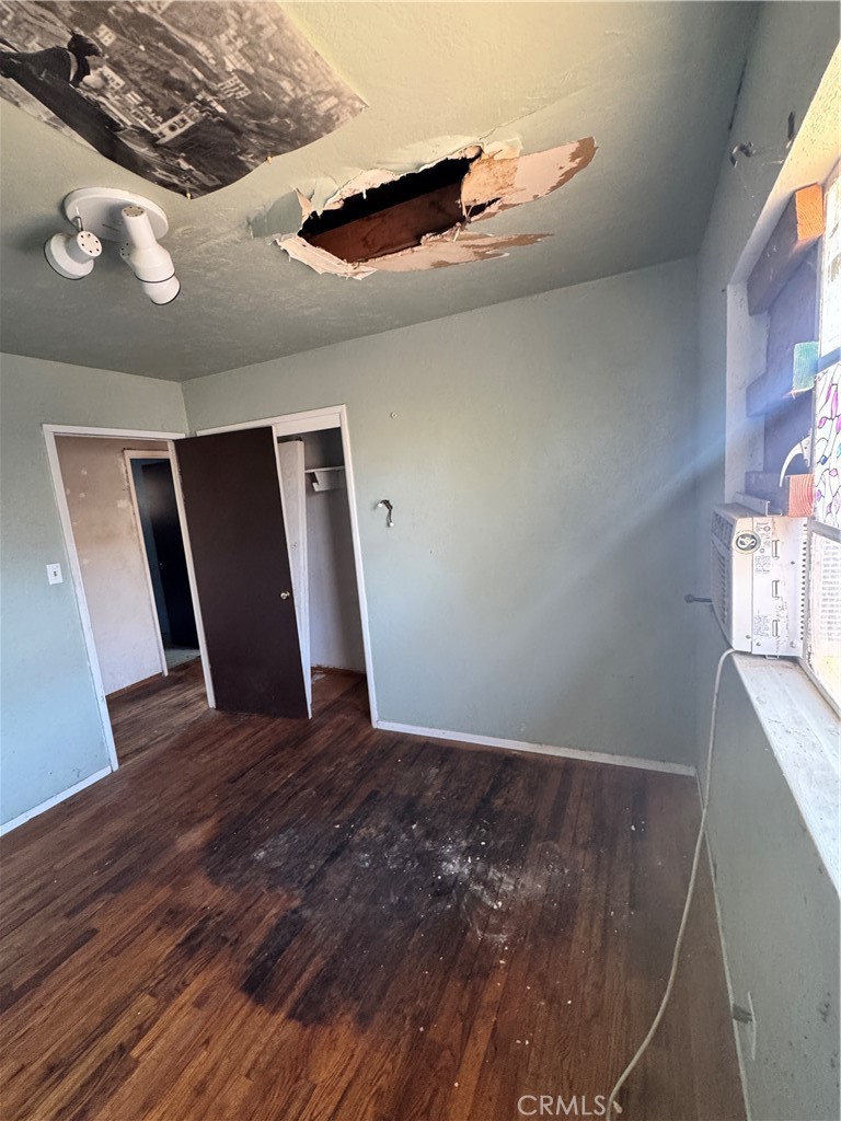 5703 E Hampton, Fresno, CA 93727