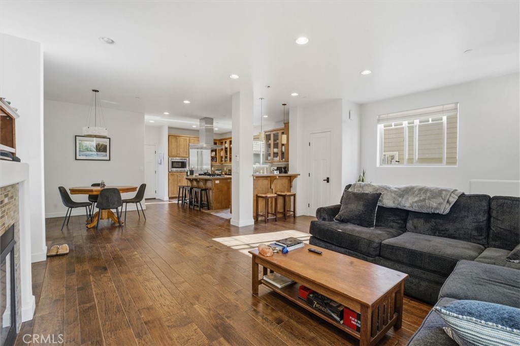 879 Islay, San Luis Obispo, CA 93401
