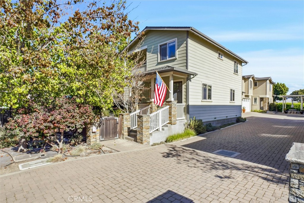 879 Islay, San Luis Obispo, CA 93401