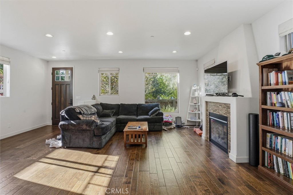 879 Islay, San Luis Obispo, CA 93401