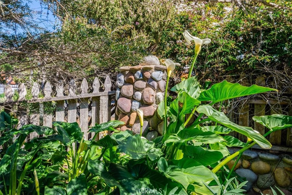 390 Lampton, Cambria, CA 93428