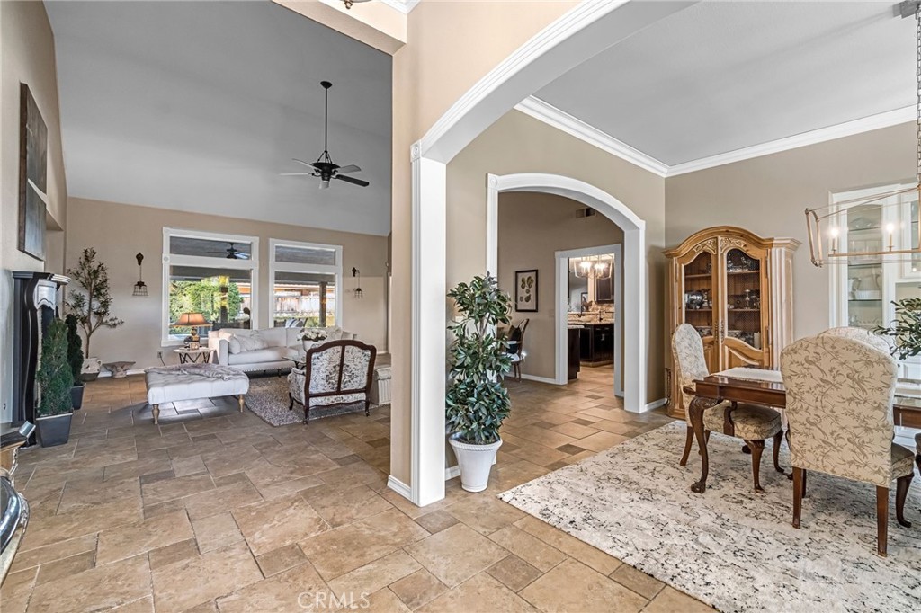 906 E Sutton, Fresno, CA 93720