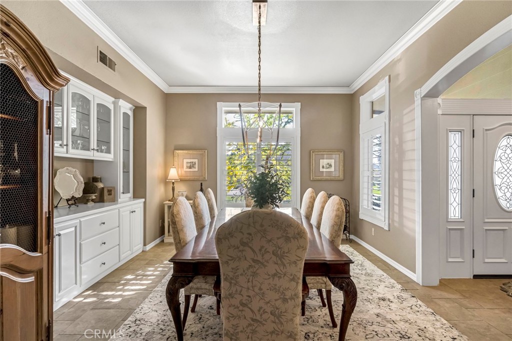 906 E Sutton, Fresno, CA 93720