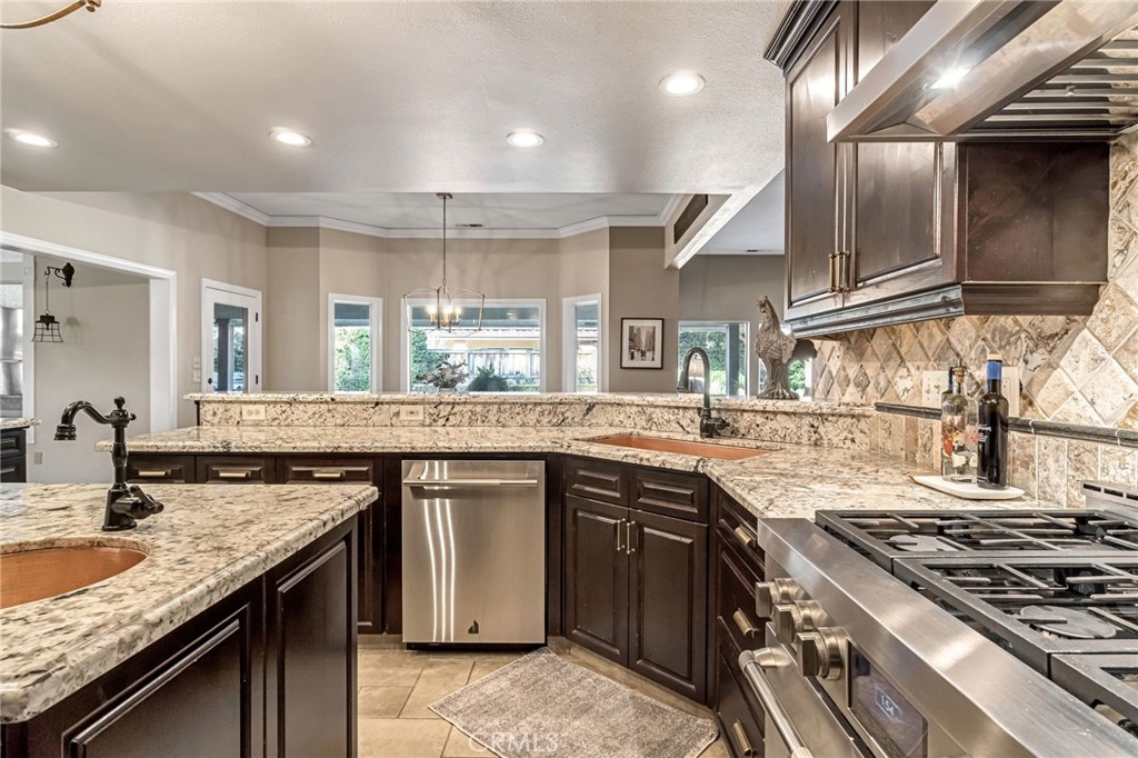 906 E Sutton, Fresno, CA 93720