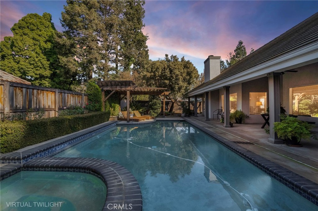 906 E Sutton, Fresno, CA 93720