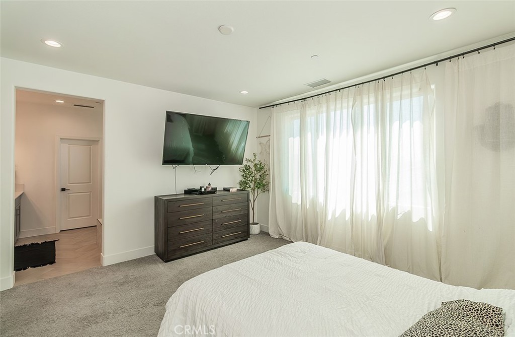 4254 Oak Knoll Rd, Madera, CA 93636