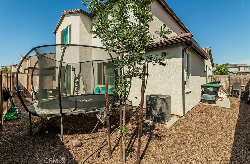 4254 Oak Knoll Rd, Madera, CA 93636