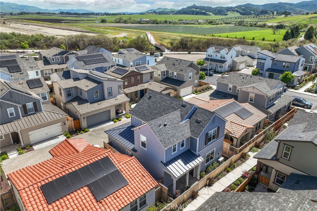 194 Earthwood Ln, San Luis Obispo, CA 93401