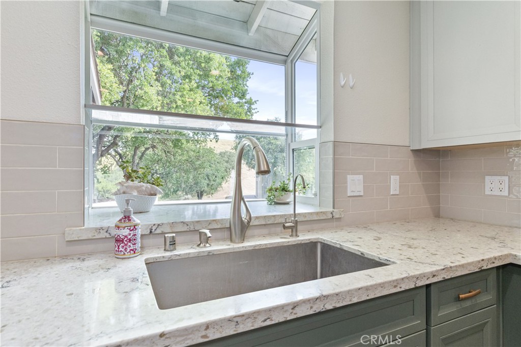 5530 El Pharo, Paso Robles, CA 93446