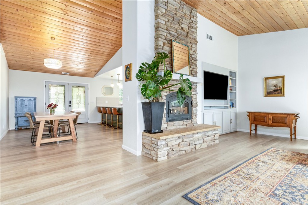 5530 El Pharo, Paso Robles, CA 93446