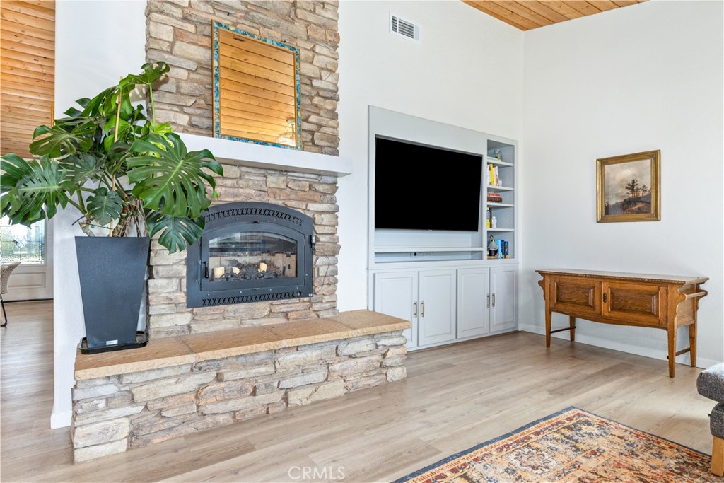 5530 El Pharo, Paso Robles, CA 93446