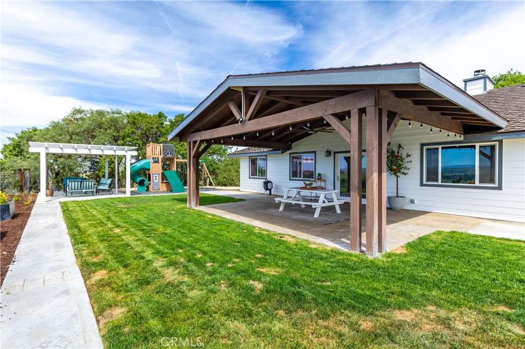 5530 El Pharo, Paso Robles, CA 93446