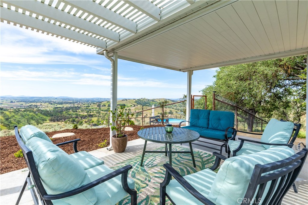 5530 El Pharo, Paso Robles, CA 93446