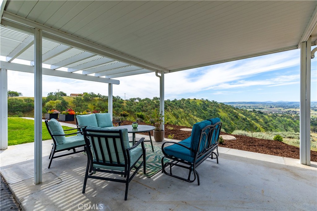 5530 El Pharo, Paso Robles, CA 93446