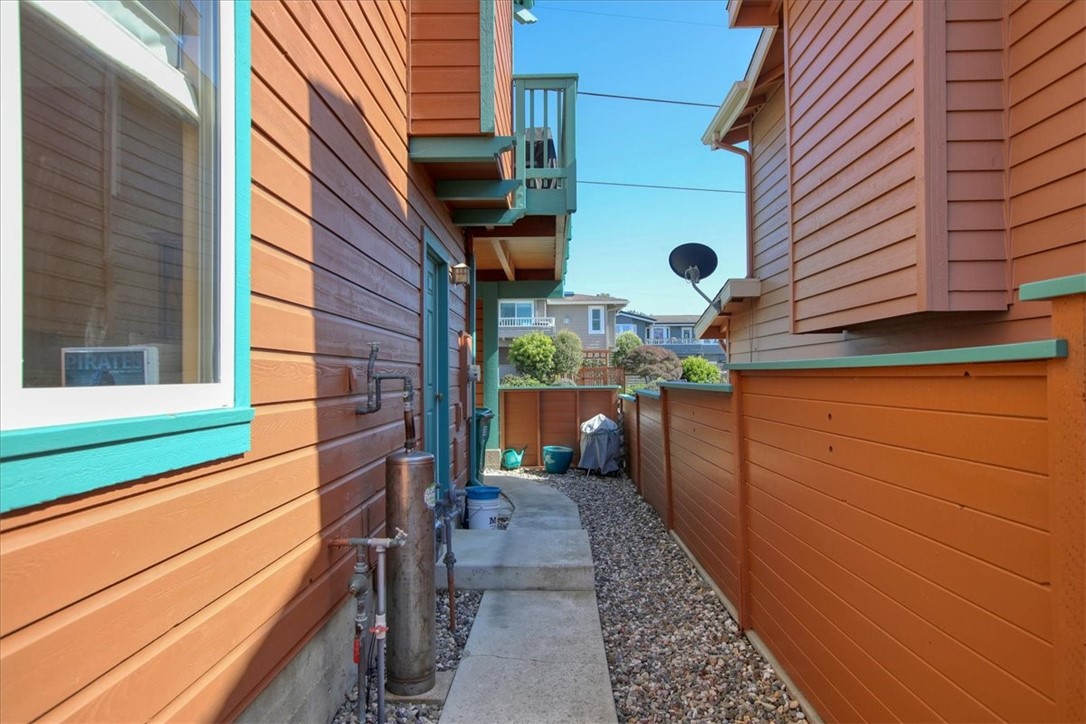 347 Ivar St, Cambria, CA 93428