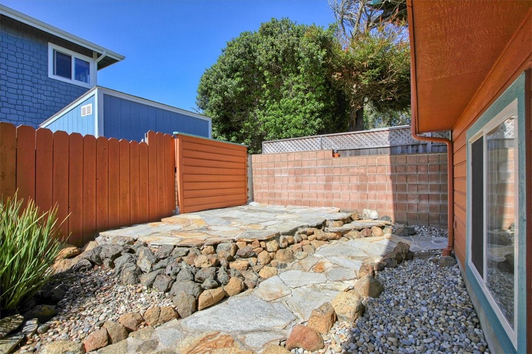 347 Ivar St, Cambria, CA 93428