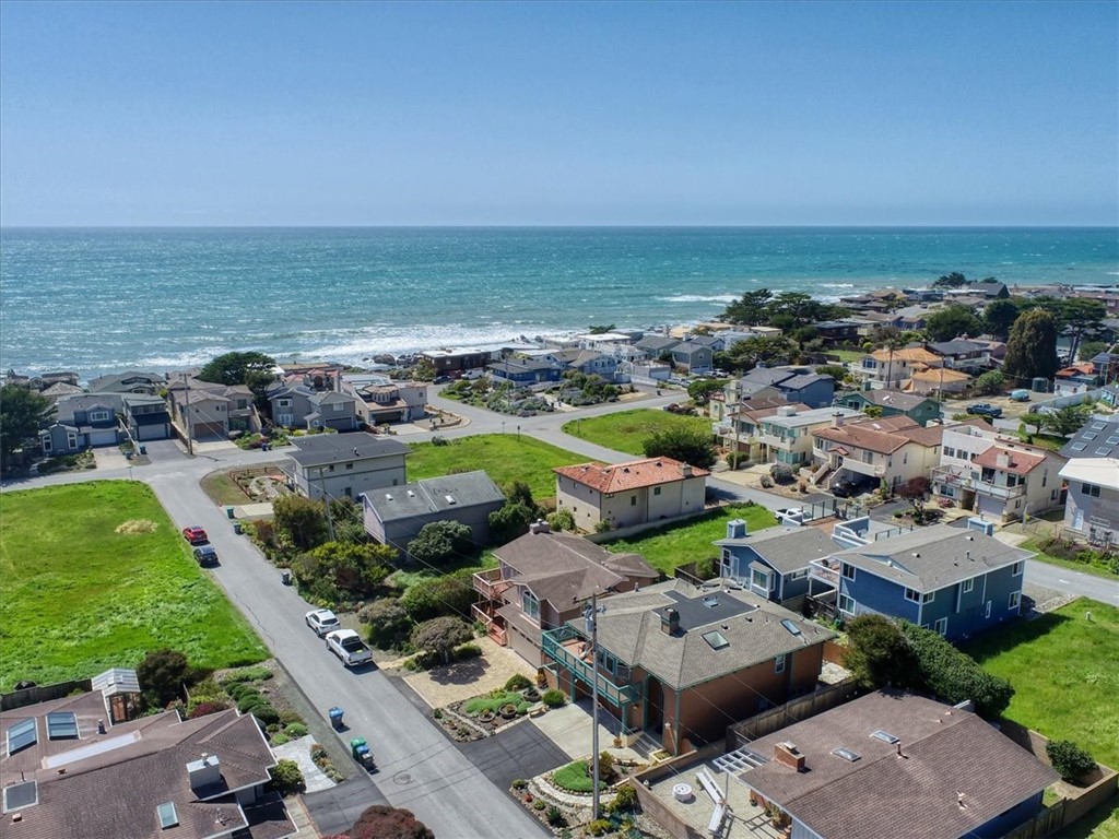347 Ivar St, Cambria, CA 93428