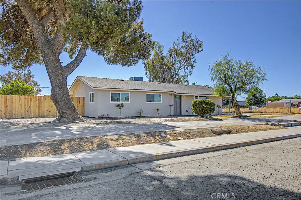 9085 W L St, South Dos Palos, CA 93665