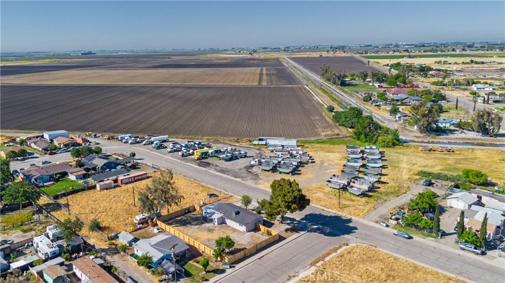 9085 W L St, South Dos Palos, CA 93665