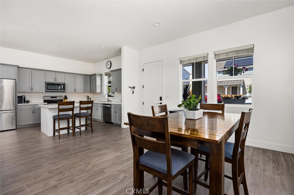 165 Earthwood Ln, San Luis Obispo, CA 93401