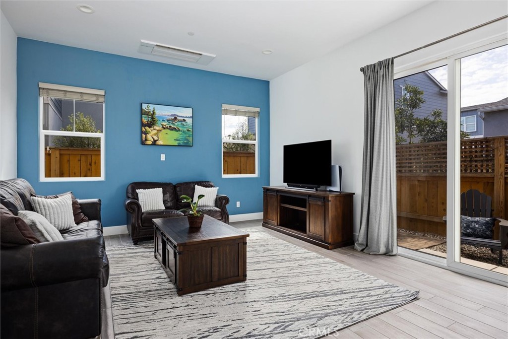 165 Earthwood Ln, San Luis Obispo, CA 93401