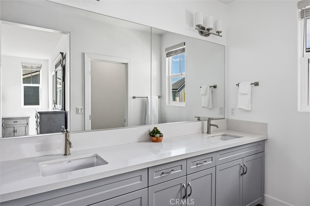 165 Earthwood Ln, San Luis Obispo, CA 93401