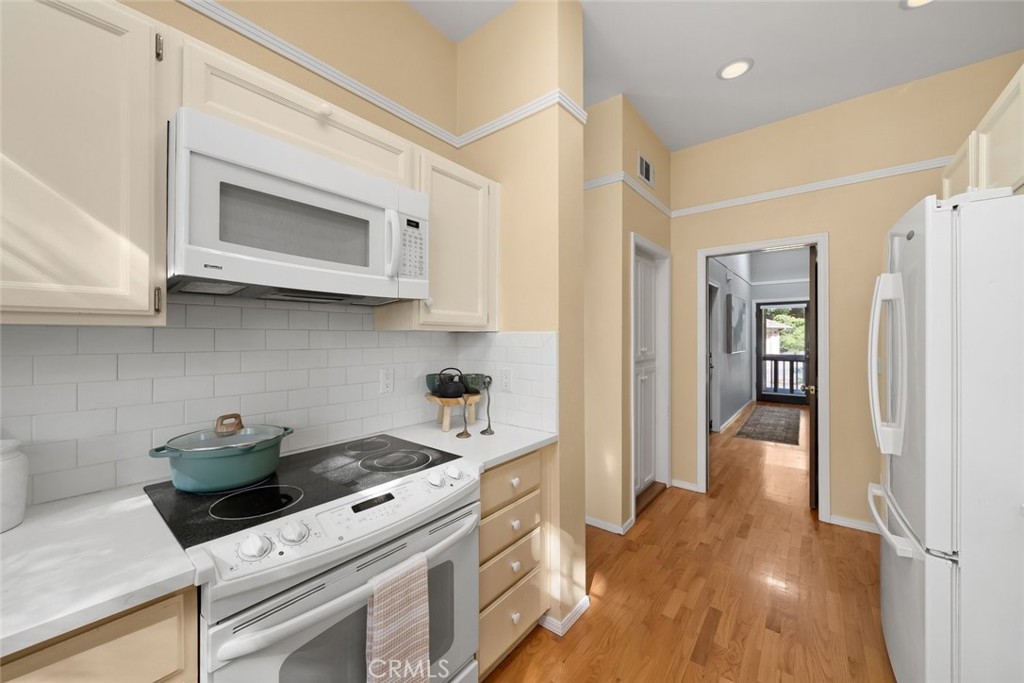 574 Dana #B, San Luis Obispo, CA 93401