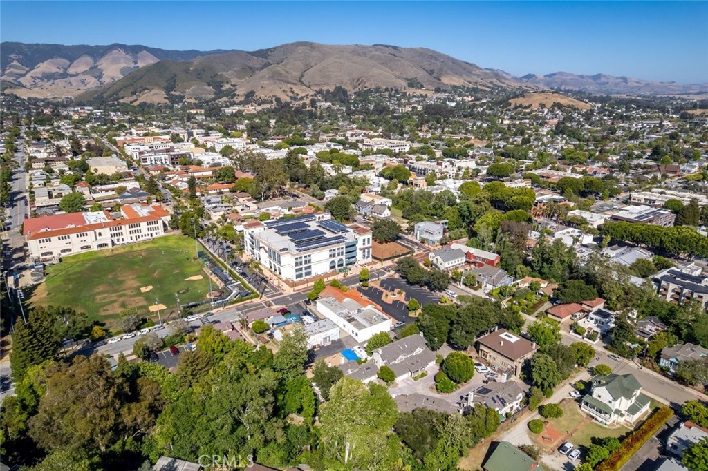 574 Dana #B, San Luis Obispo, CA 93401
