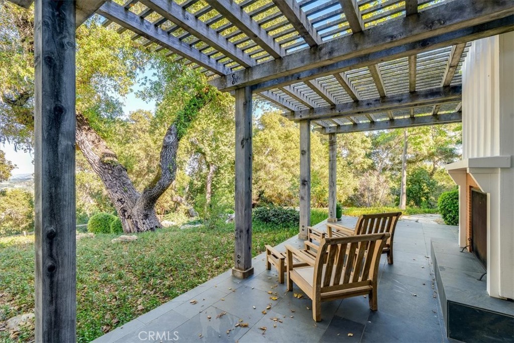 3210 Cloudy Meadow Rd, Templeton, CA 93465