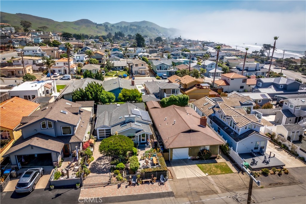 50 5th St, Cayucos, CA 93430
