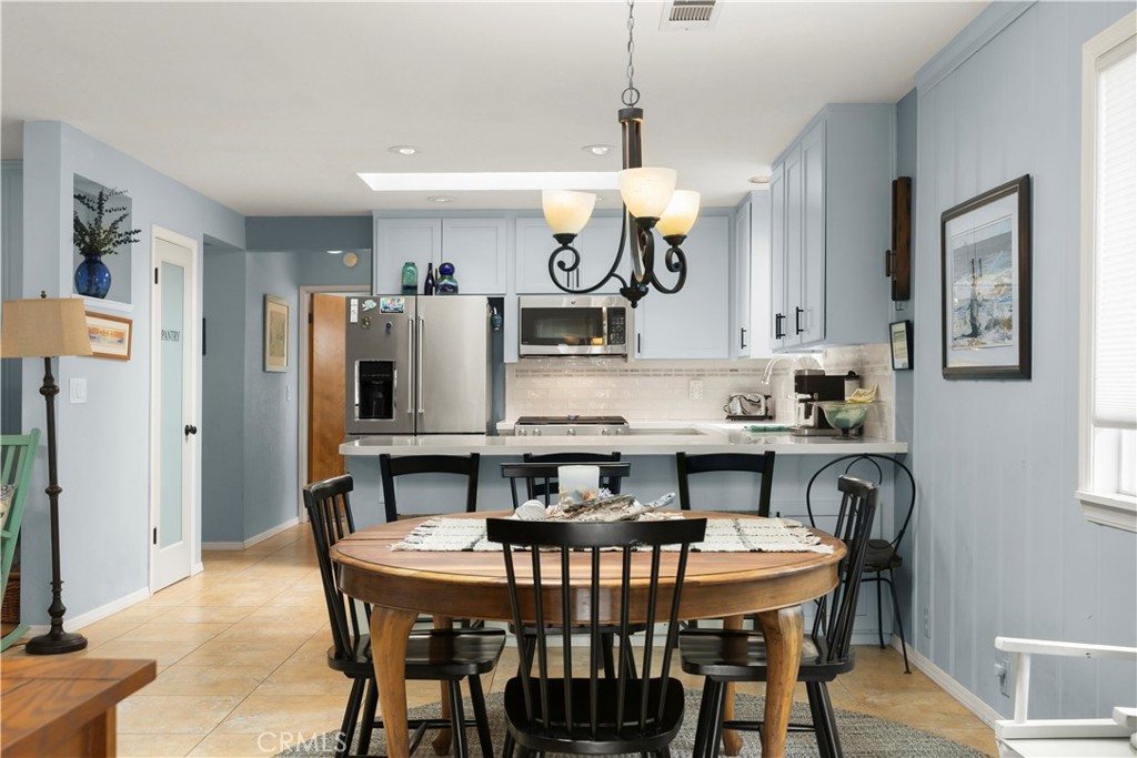 50 5th St, Cayucos, CA 93430