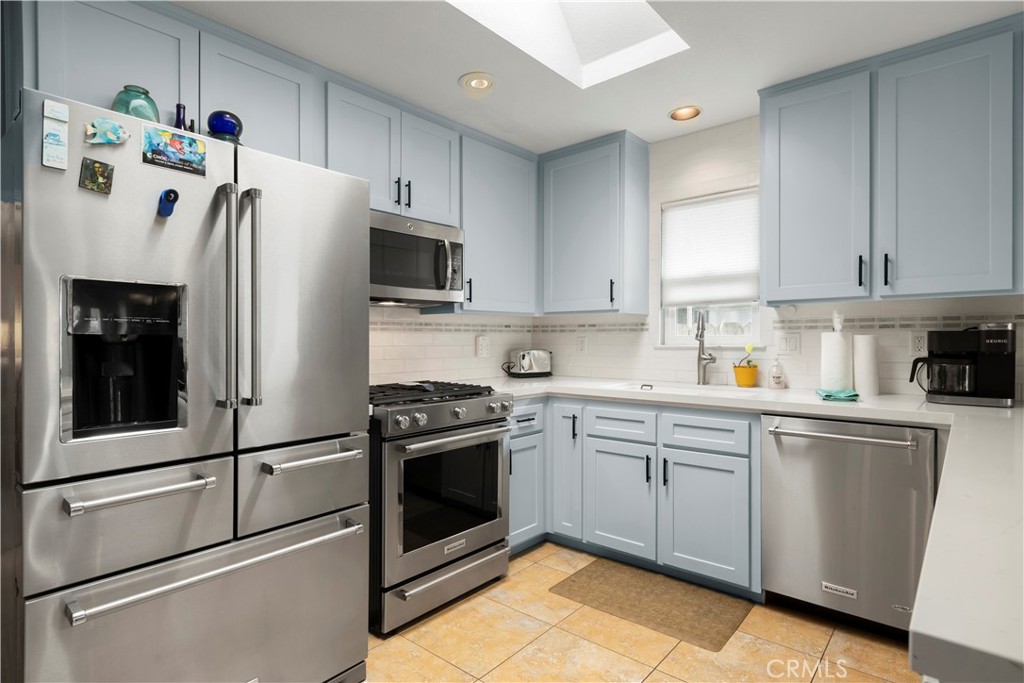 50 5th St, Cayucos, CA 93430