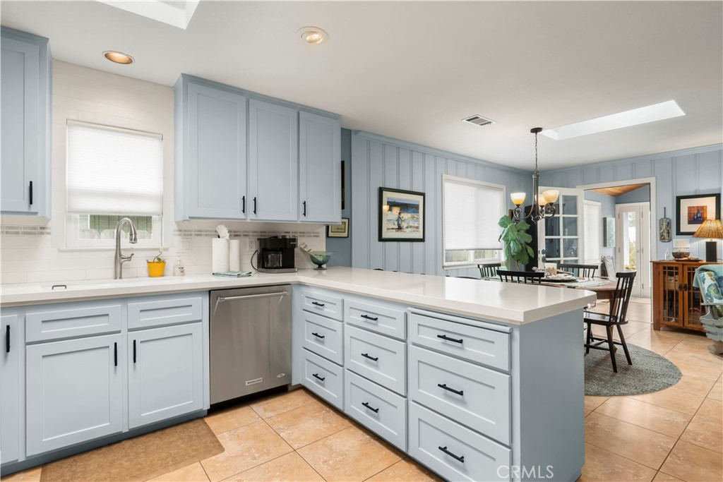 50 5th St, Cayucos, CA 93430