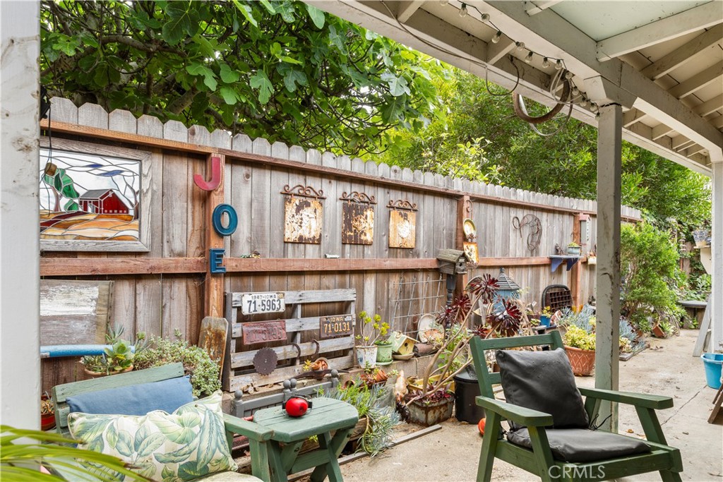 50 5th St, Cayucos, CA 93430