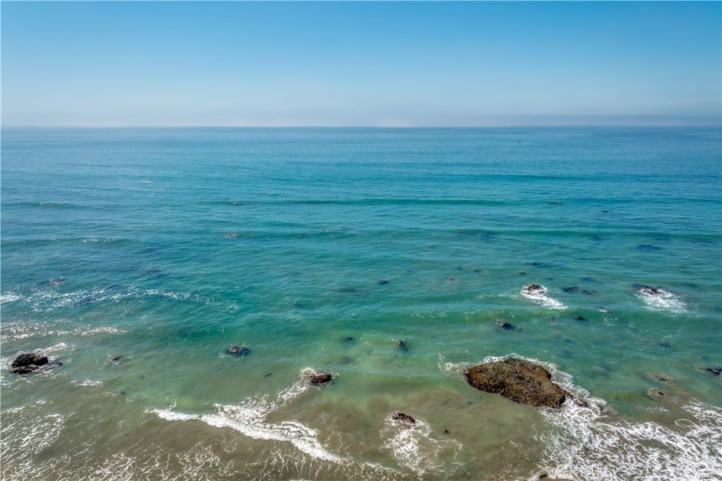 50 5th St, Cayucos, CA 93430