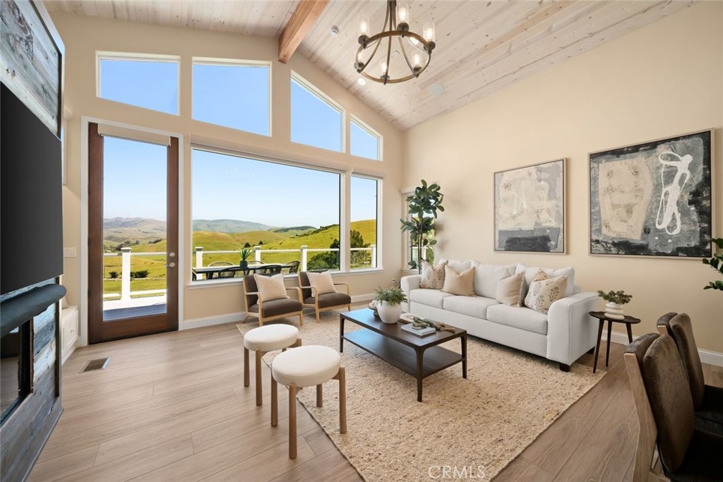 2786 Eton Road, Cambria, CA 93428