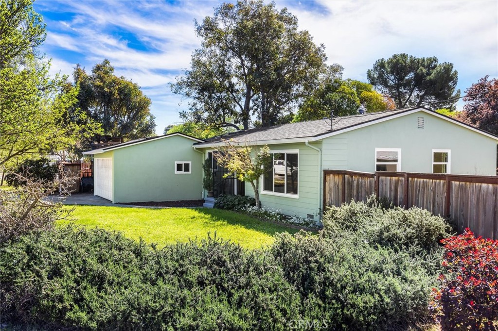 610 Tucker Ave, Paso Robles, CA 93446