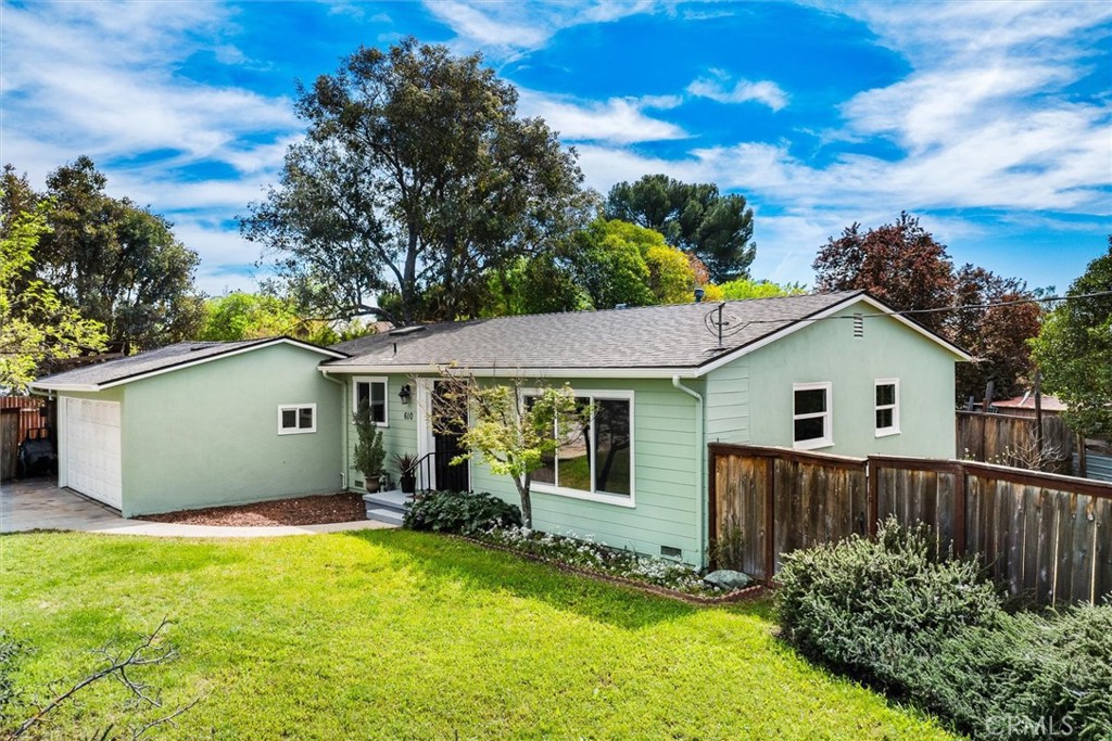 610 Tucker Ave, Paso Robles, CA 93446
