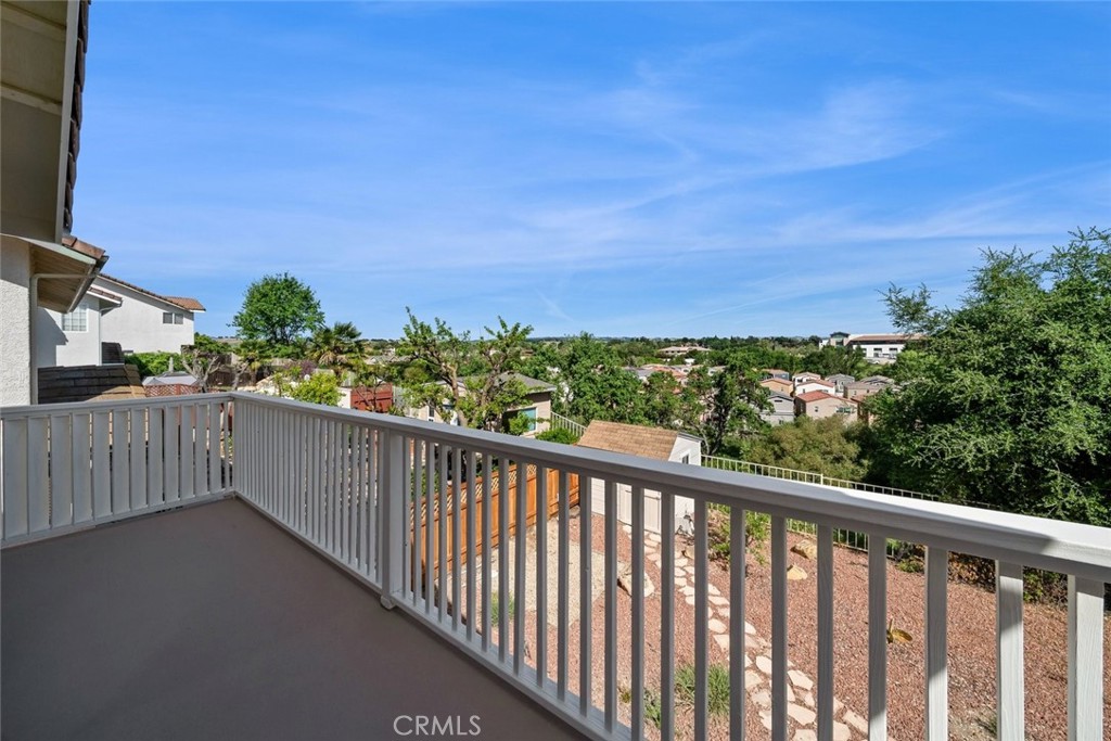 1090 Megan Ct, Templeton, CA 93465