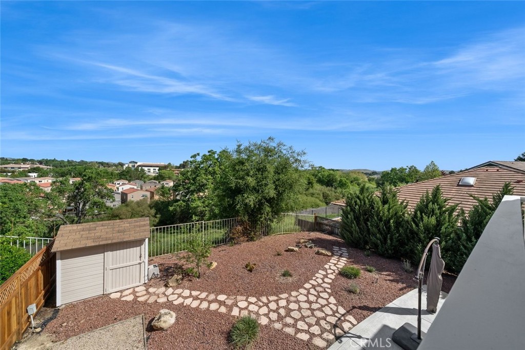 1090 Megan Ct, Templeton, CA 93465