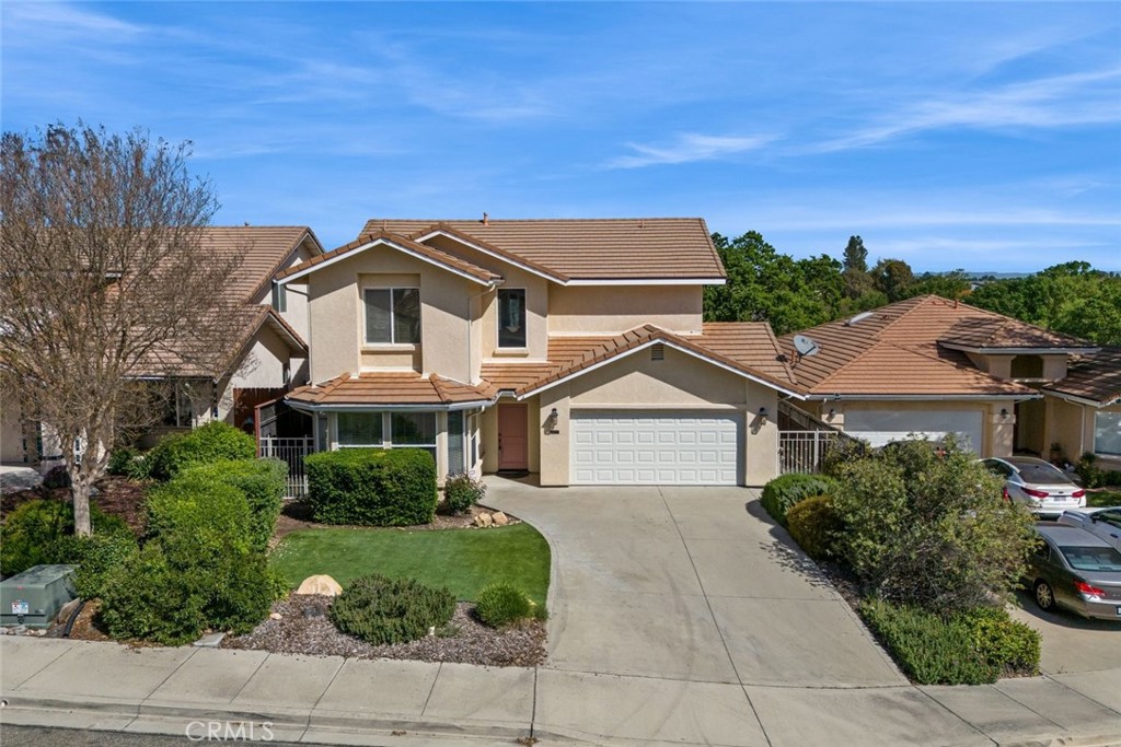 1090 Megan Ct, Templeton, CA 93465