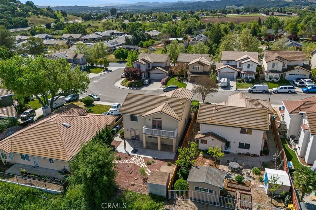 1090 Megan Ct, Templeton, CA 93465